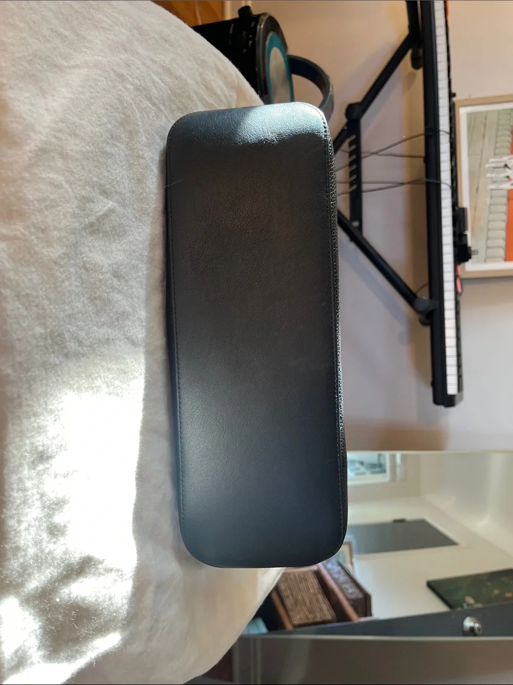 Stow London East West Curve bag in Black calfskin leather - Picture 4 of 13